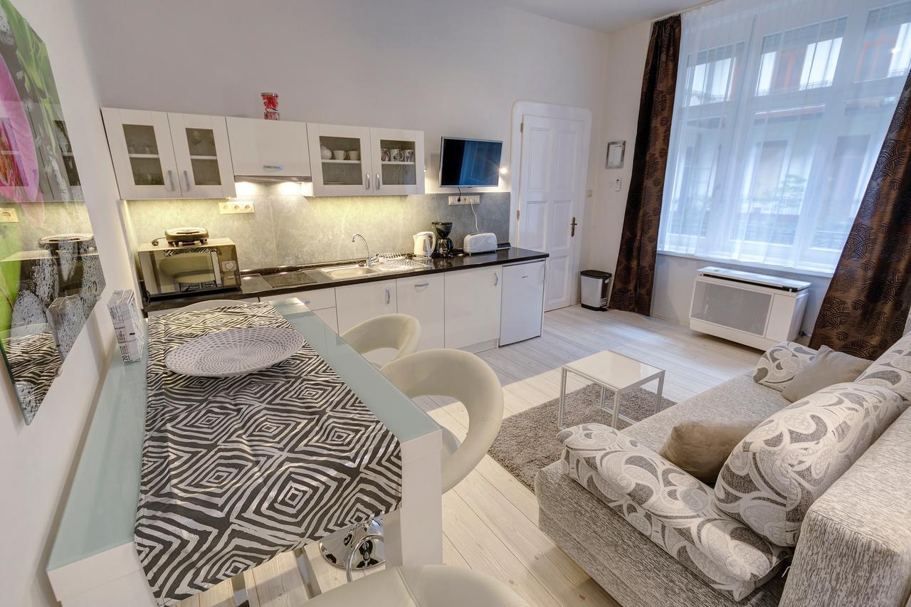 Sweet Dreams At King Street Gold Apartment Будапеща Екстериор снимка