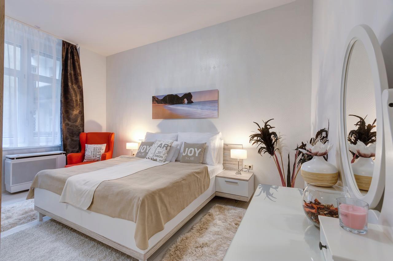 Sweet Dreams At King Street Gold Apartment Будапеща Екстериор снимка