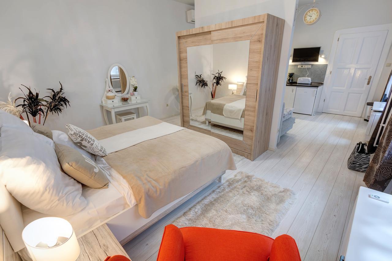 Sweet Dreams At King Street Gold Apartment Будапеща Екстериор снимка