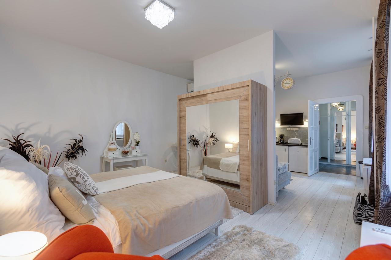 Sweet Dreams At King Street Gold Apartment Будапеща Екстериор снимка
